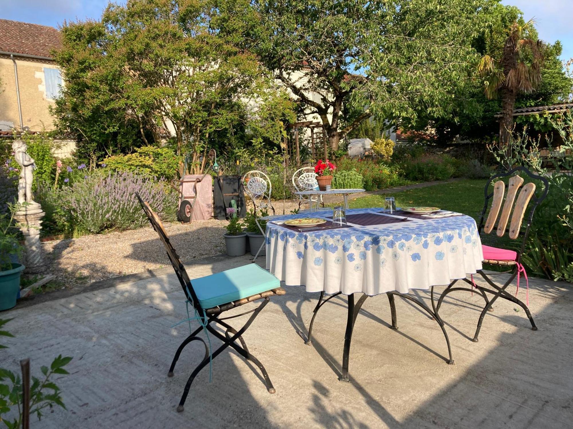 Le Petit Cochon Bed & Breakfast Valence-sur-Baïse Dış mekan fotoğraf